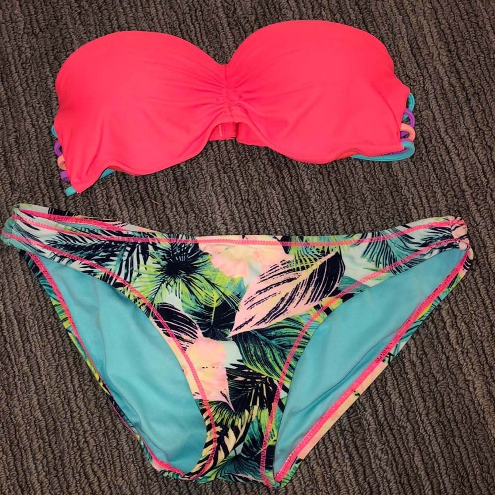 TROPICAL BIKINI SET🌴